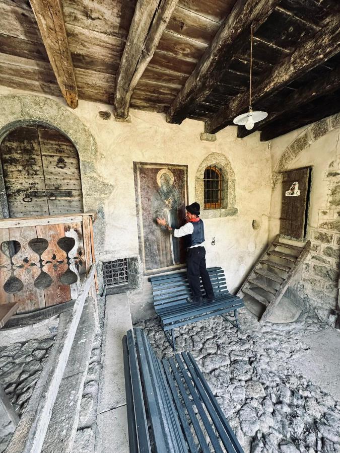 Dossena Dimora Storica Al Lac Conte Tomaselli Villa Madonna della Costa Exterior photo
