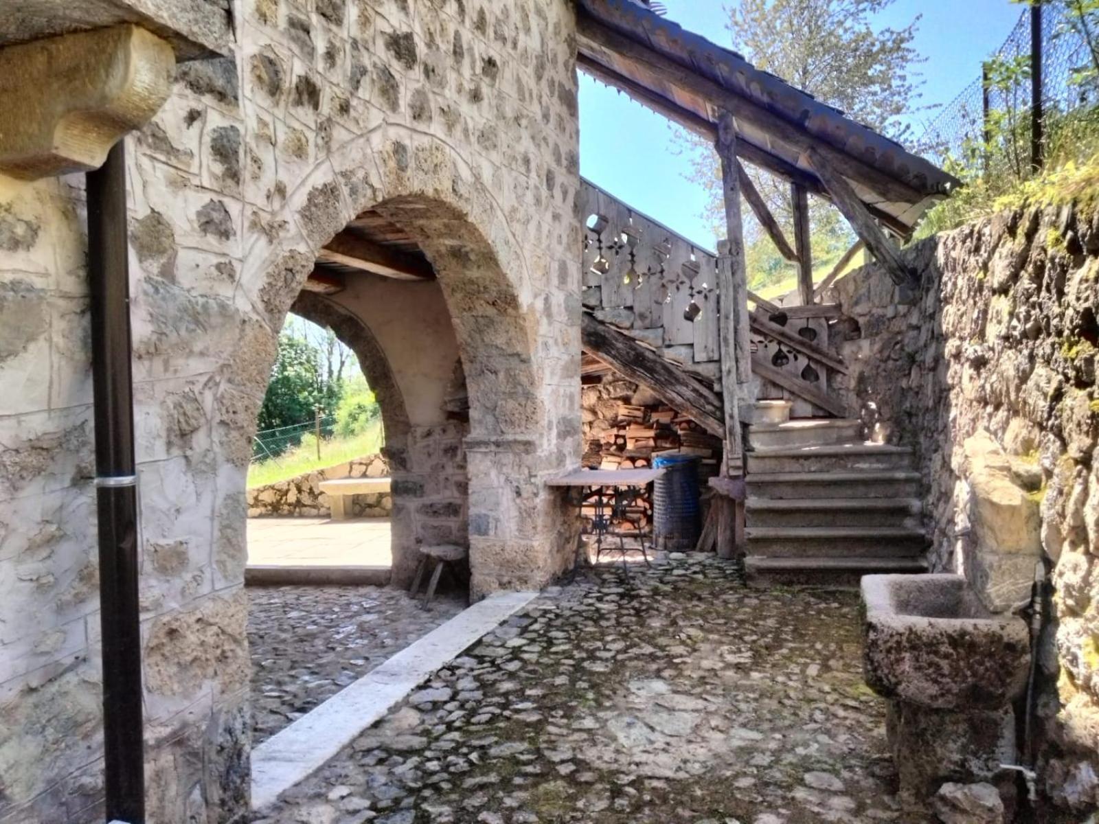 Dossena Dimora Storica Al Lac Conte Tomaselli Villa Madonna della Costa Exterior photo